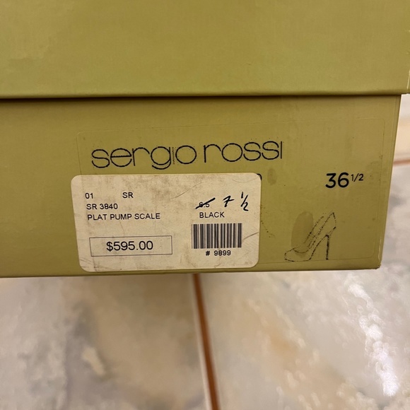 Sergio Rossi BLACK  Patent Leather Round-Toe Platform Pumps! - Picture 4 of 16